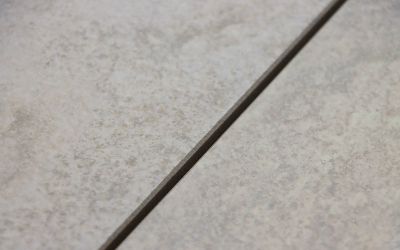 Keramik Terrassenplatten weiß beige Kanten rektifiziert