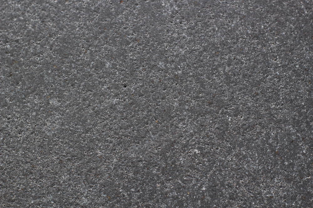 NatursteinTerrassenplatten Basalt BLACK HOLE Wohnrausch Muster 